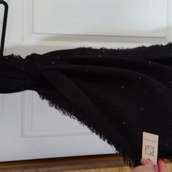 Pretty Persuasions women's black and sequins scarf with tags New - Picture 5 of 17